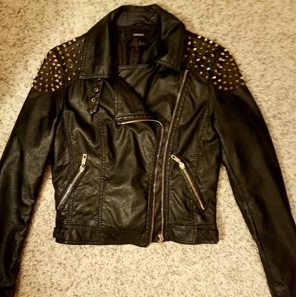 Forever 21 Jackets & Blazers - ✔✔EXCLUSIVE...Lather fake jacket